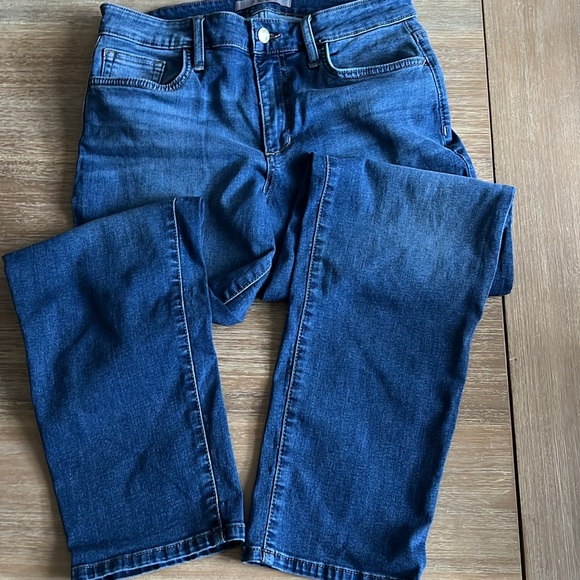 Joe Jean size 27 medium wash - Picture 2 of 3